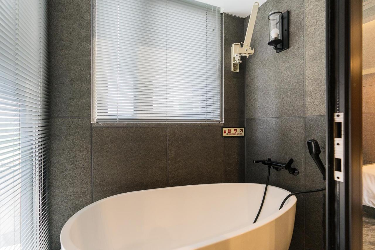 Hotel The May Jongno Сеул Екстериор снимка